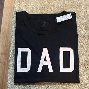 Men’s size XL “DAD” black T-shirt brand is place